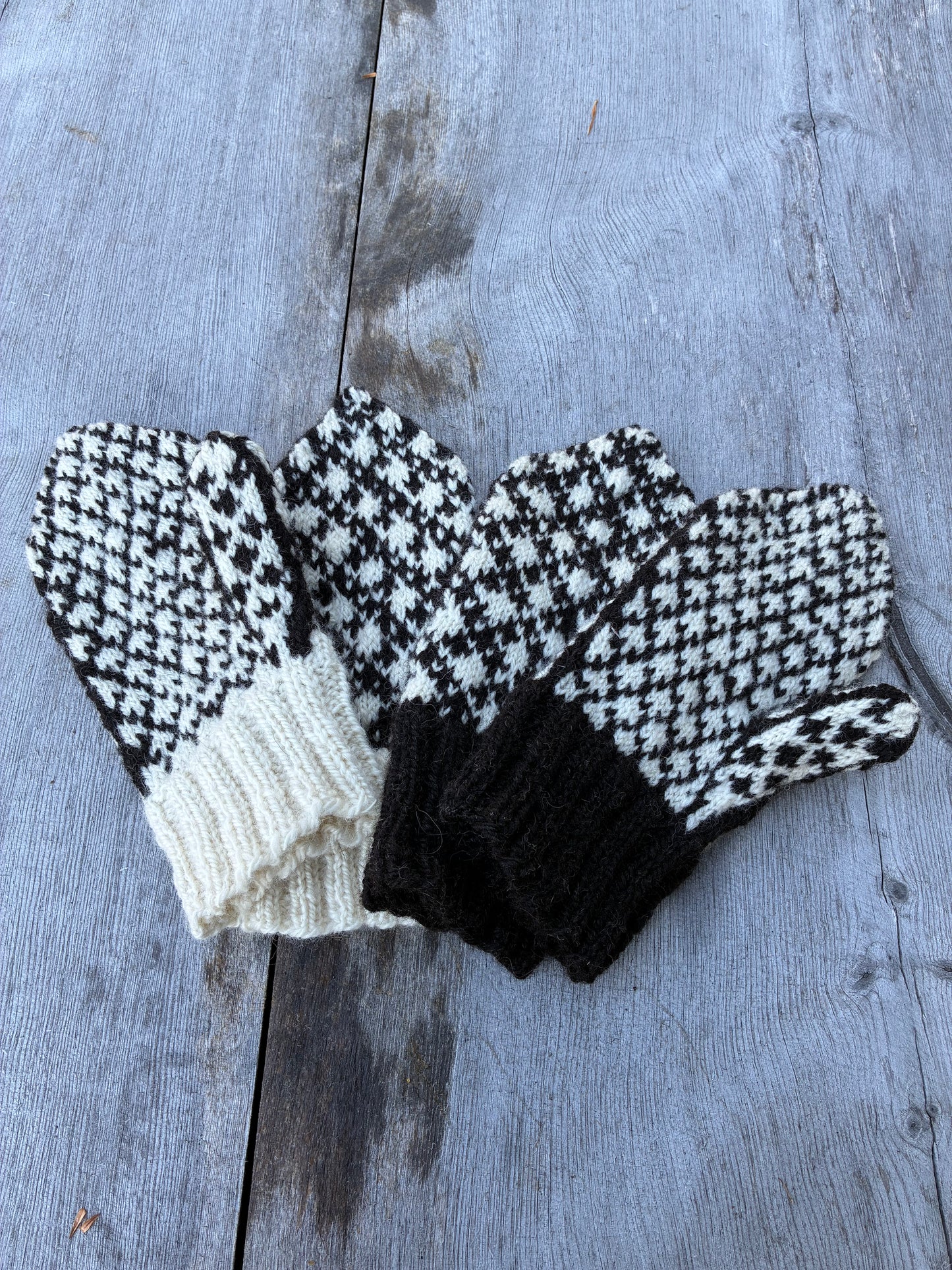 Garnpakke til to par ull lender votter