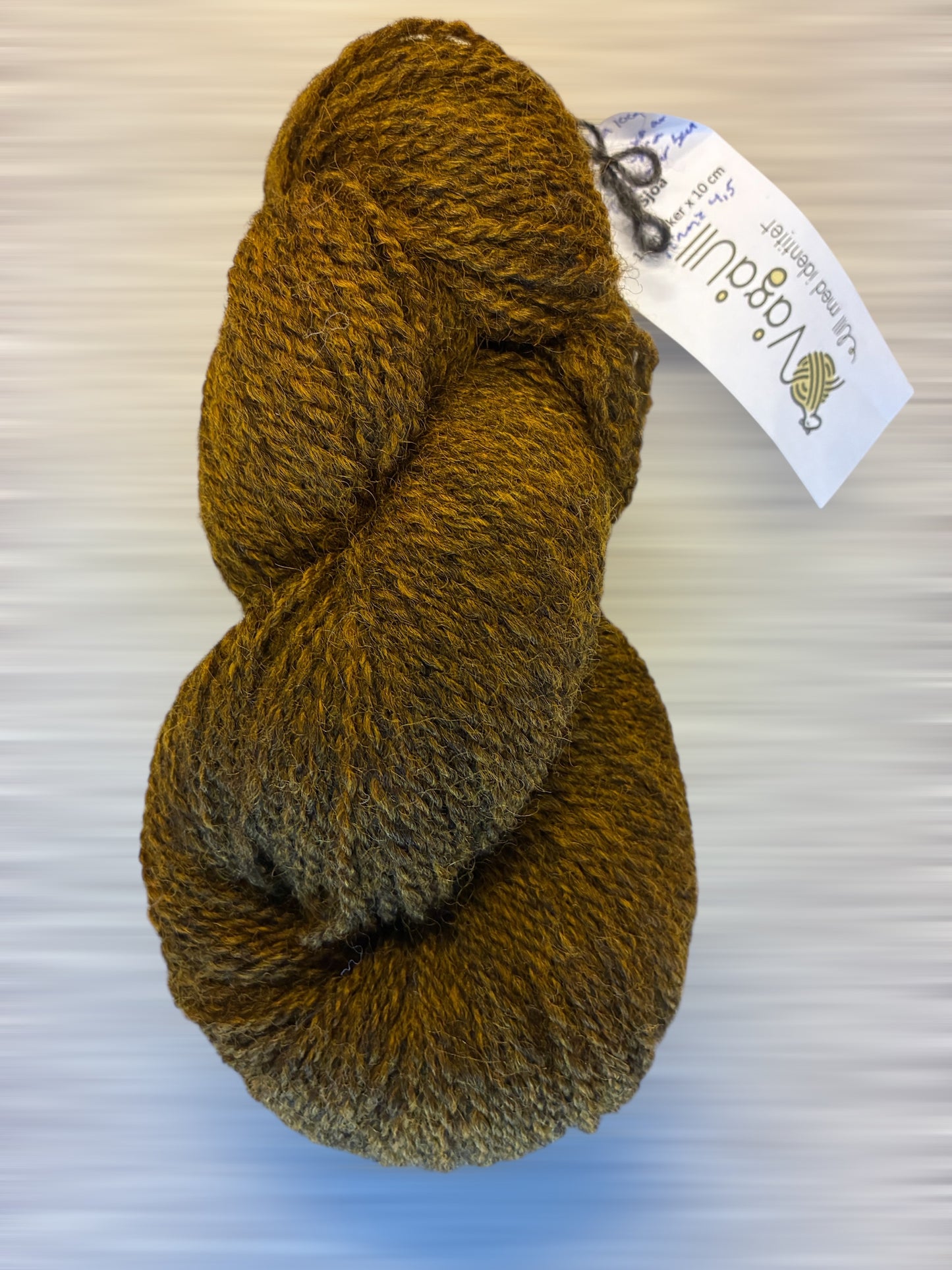 Sjoa garn i mørk oker