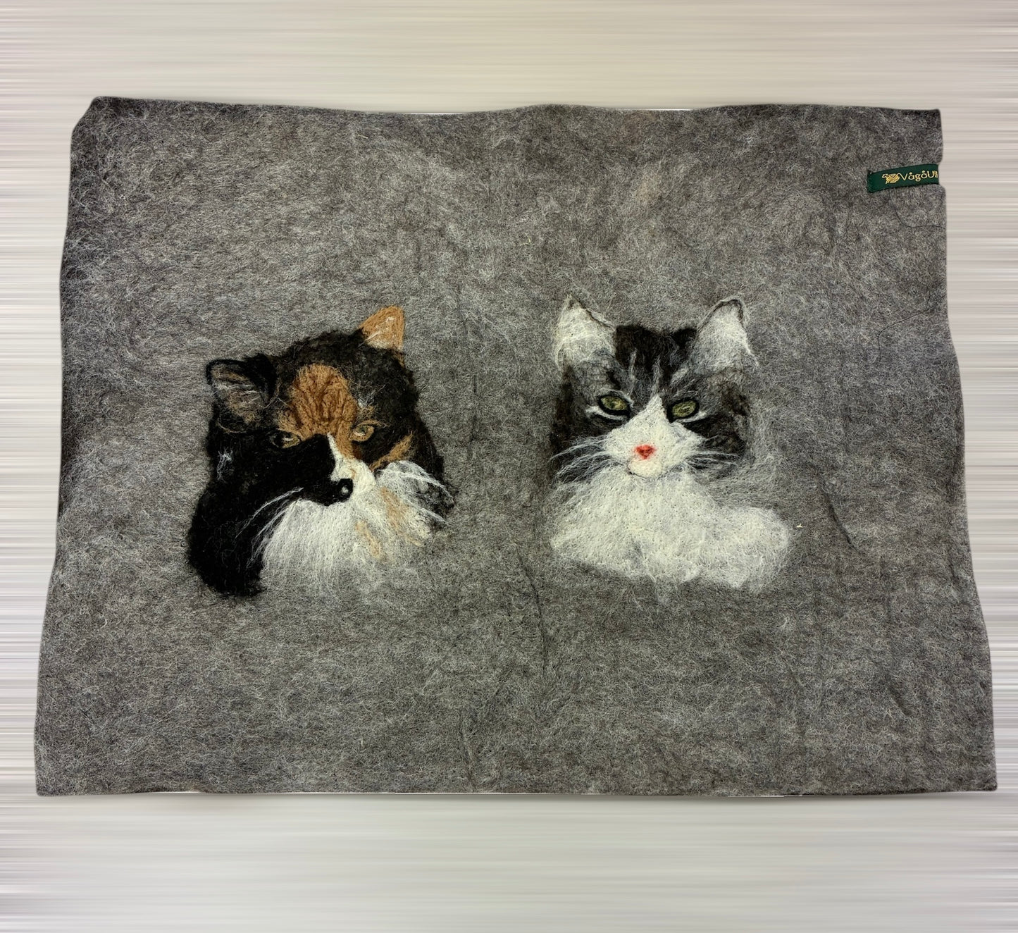 Sitteunderlag/ullbildet med motiv av ditt eget dyr på