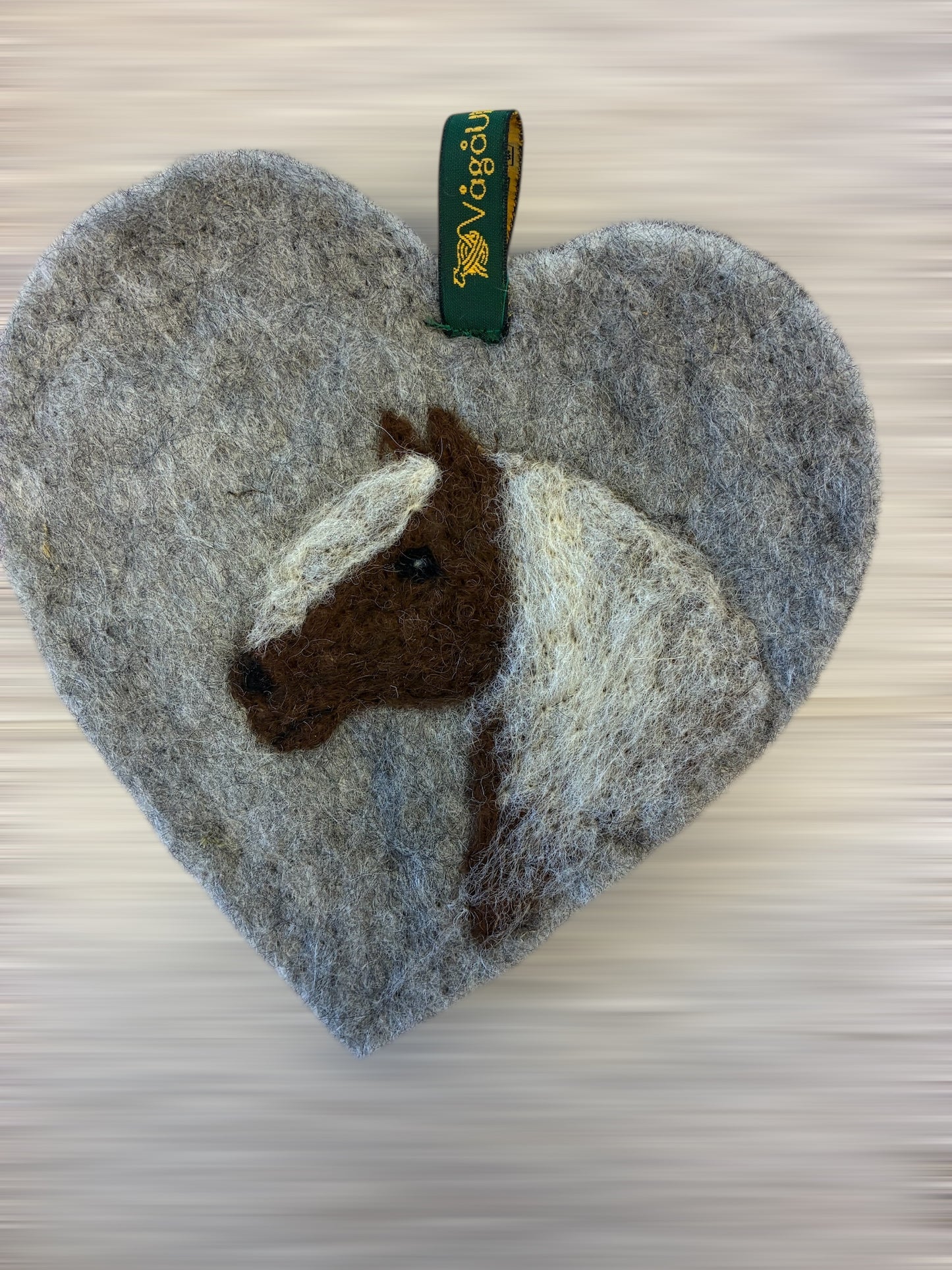 Tova ullhjerte med dyr