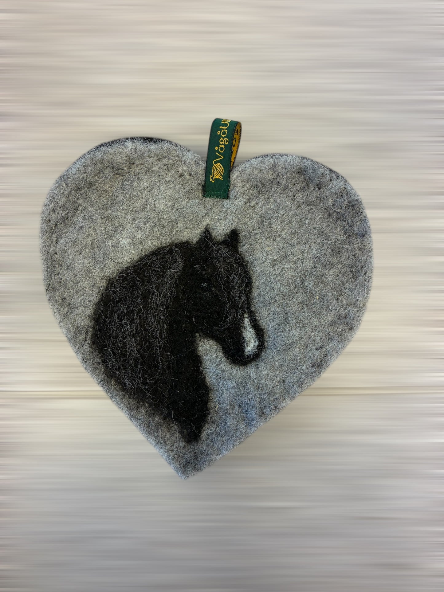 Tova ullhjerte med dyr